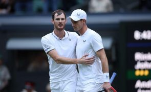 Wimbledon: Andy Murray homenageado na despedida em pares com o irmão Jamie