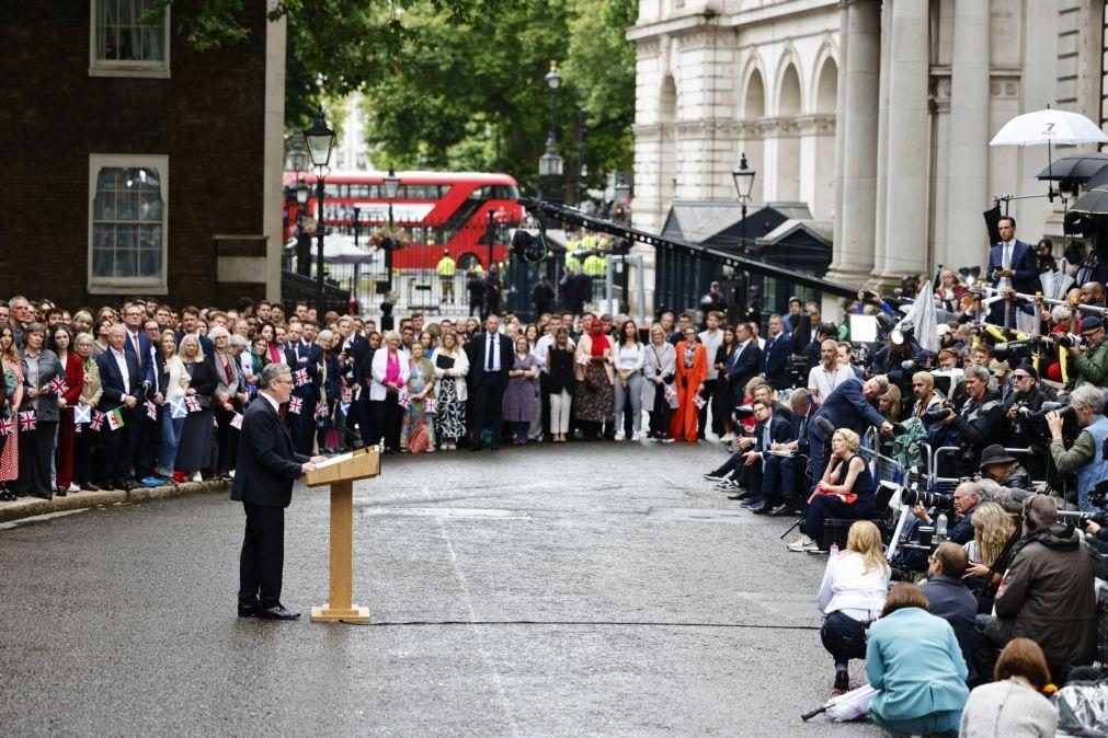 Novo PM britânico apela à unidade e promete reconstruir país 