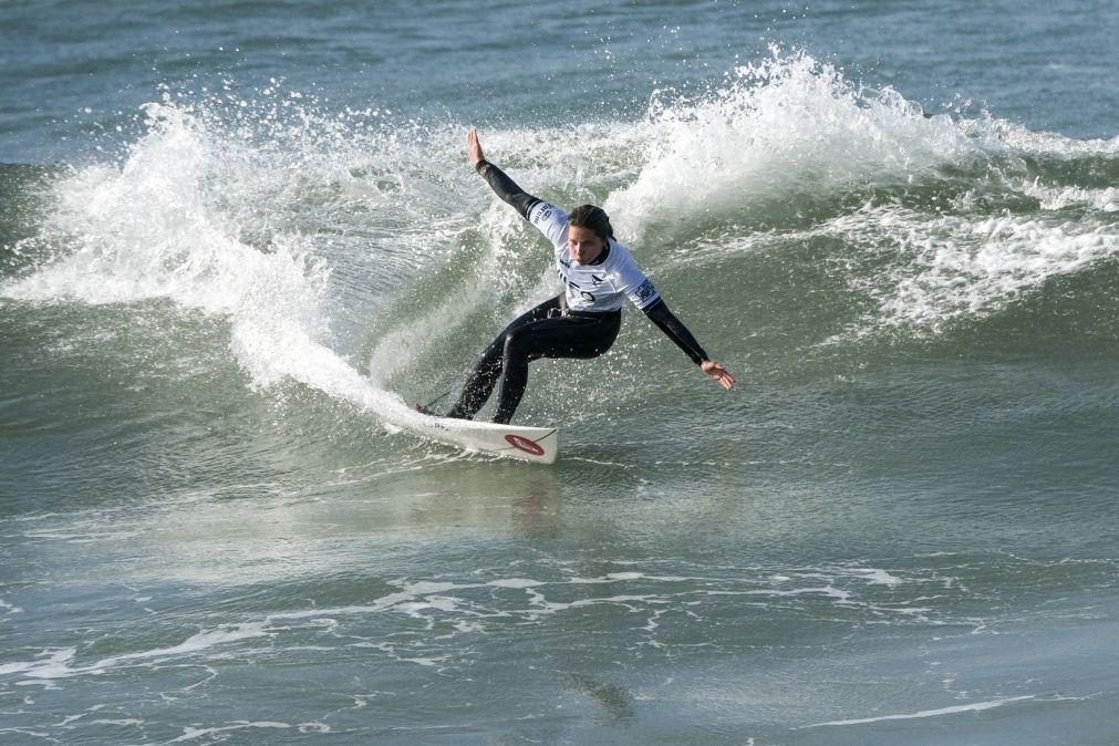 Surfista Francisca Veselko nos oitavos de final do Balito Pro