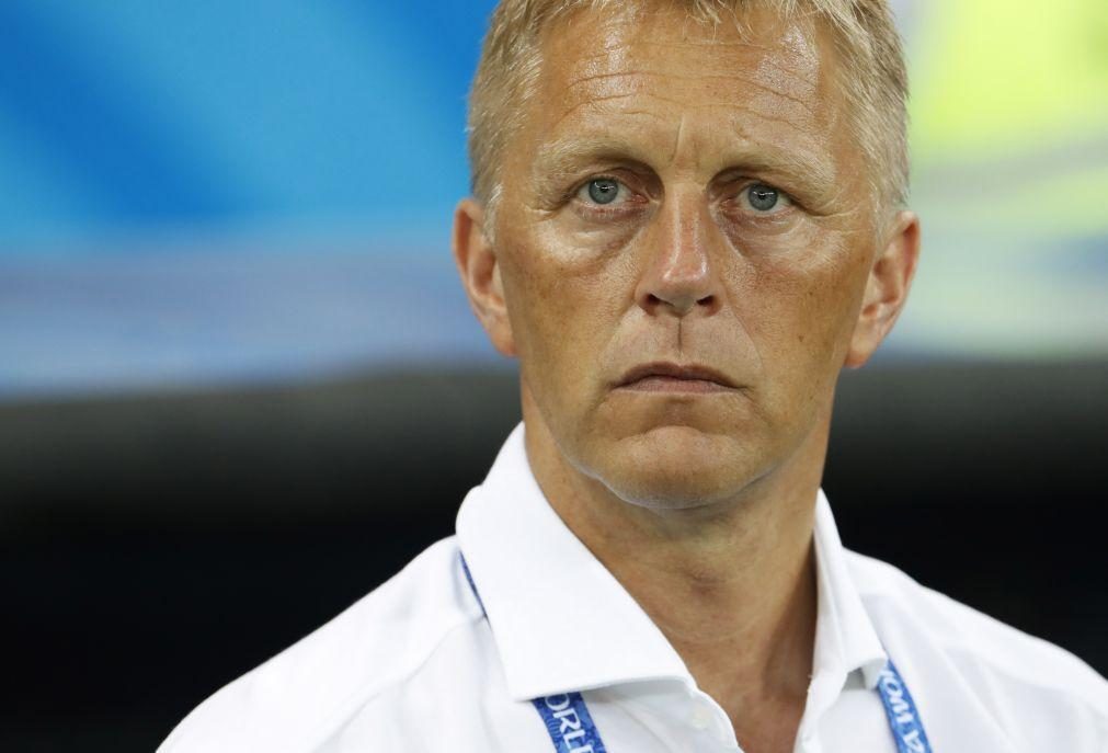 Islandês Heimir Hallgrímsson é o novo selecionador de futebol da Irlanda