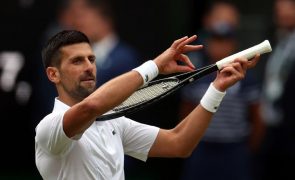 Djokovic bate Musetti e reedita final de Wimbledon com campeão Alcaraz