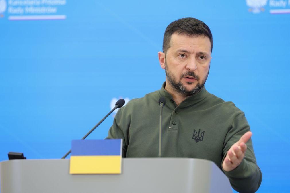 Zelensky favorável à participação russa numa próxima conferência de paz