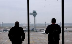 Vários aeroportos alemães afetados por falha informática mundial