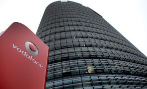 Receitas do grupo Vodafone sobem 2,8% de abril a junho para 9.036ME