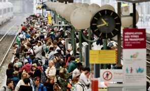 Circulação de TGV de França restabelecida, mas normalidade só na segunda-feira