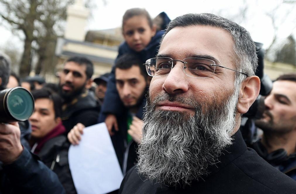 Islamita radical Anjem Choudary condenado a prisão perpétua no Reino Unido