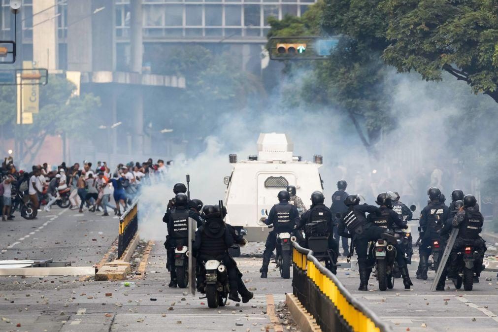 Quase 750 detidos nos protestos contra reeleição de Maduro na Venezuela