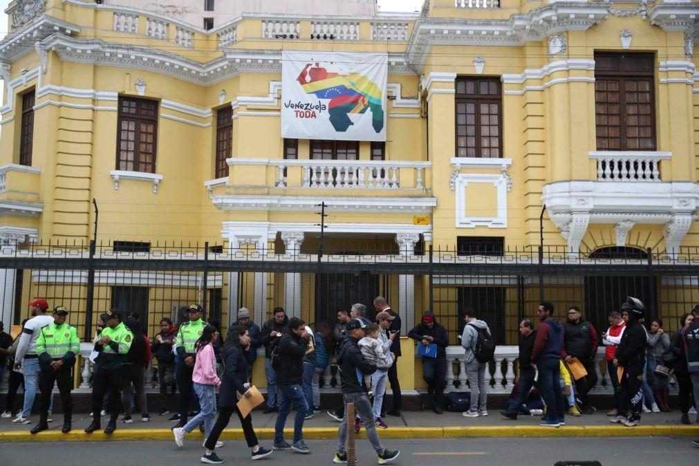 Venezuela: Caracas rompe relações diplomáticas com o Peru