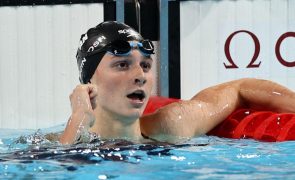 Paris2024: Canadiana Summer McIntosh vence 200 mariposa e consegue segundo ouro