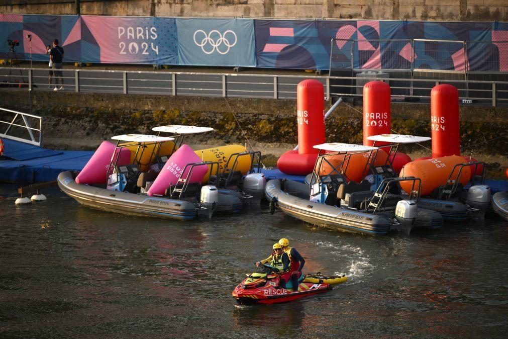 Treino de natação no Sena de novo cancelado antes das estafetas de triatlo