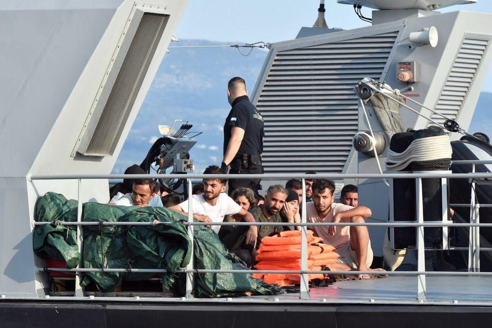 Guarda costeira grega resgata 75 migrantes em Pylos