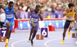 Lyles na final dos 200 metros com 3.º registo, campeão De Grasse eliminado