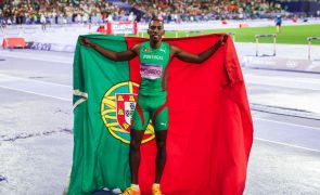 Pichardo iguala recorde de duas medalhas, Pimenta pode isolar-se com três