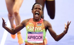 Faith Kipyegon tricampeã dos 1.500 metros com novo recorde olímpico