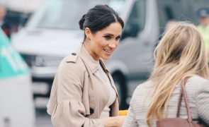 Meghan Markle - Duquesa deslumbra em peça milionária