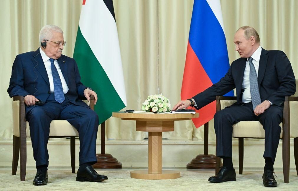 Putin expressa a Abbas preocupação com civis mortos em Gaza