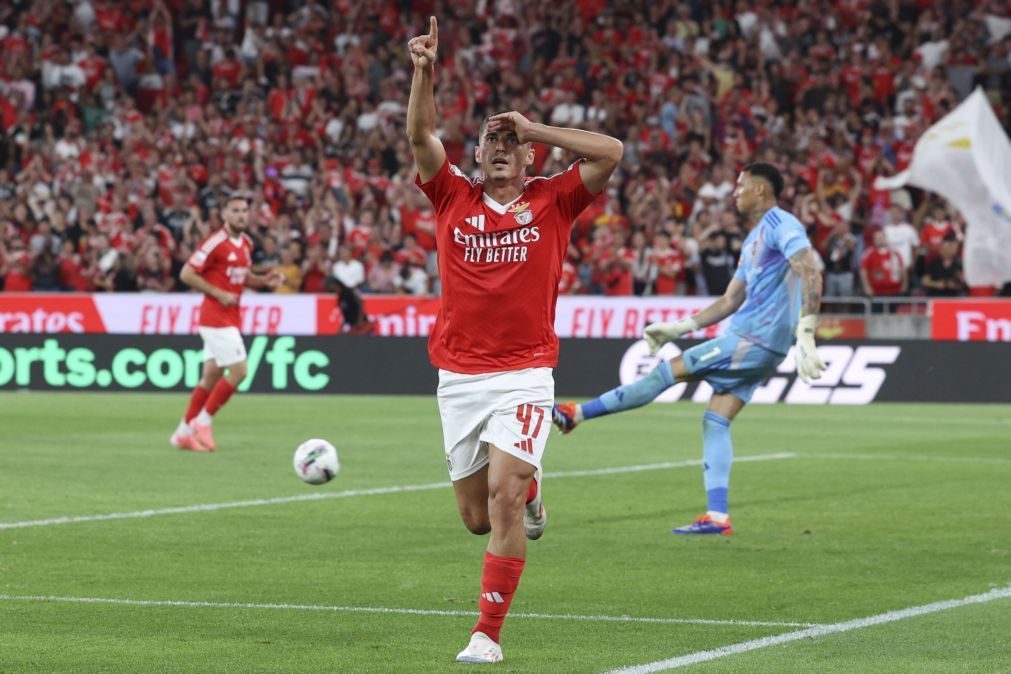 Benfica vence Casa Pia com segunda parte dominadora