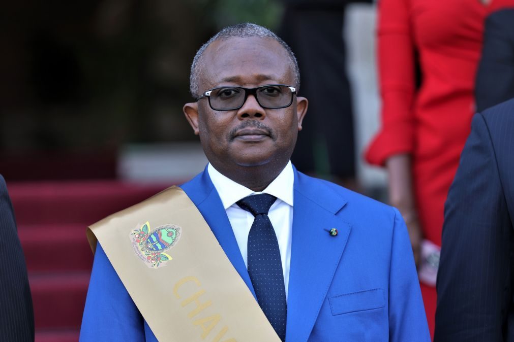 Presidente guineense avisa que 