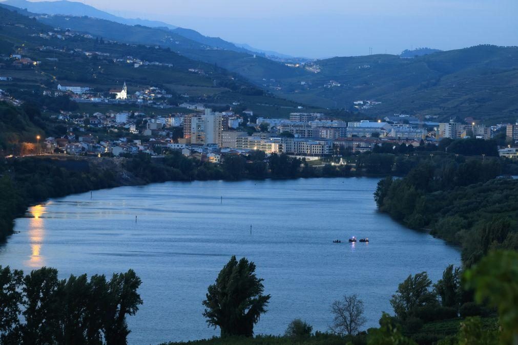 Buscas no rio Douro interrompidas até ao nascer do sol de sábado