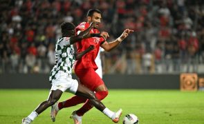 Benfica evita derrota com Moreirense com penálti aos 90+7 minutos