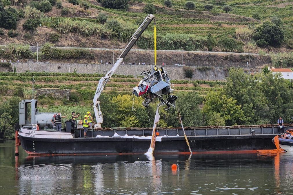 MP instaura inquérito à queda de helicóptero no Douro que causou cinco mortes