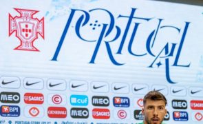 Rúben Dias alerta para o 