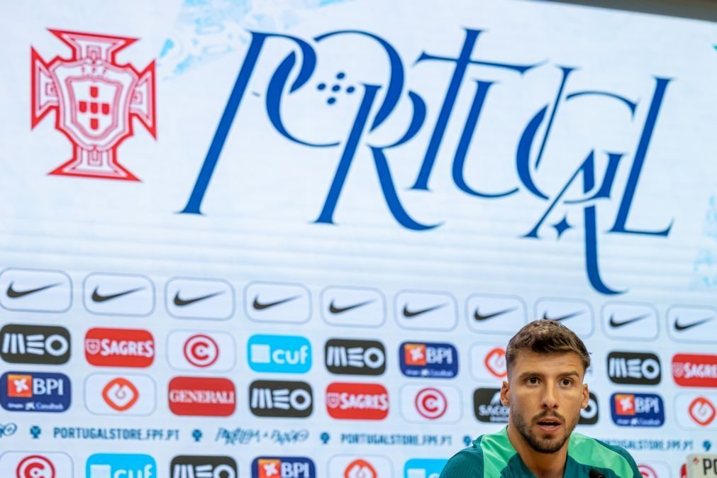 Rúben Dias alerta para o 