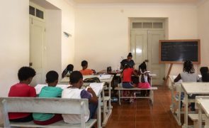 Ano letivo em Cabo Verde arranca com 130 mil alunos e 7.500 professores na segunda-feira