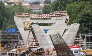 Construção da nova ponte do metro corta Rua do Cavaco em Gaia durante dois anos