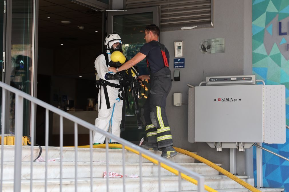 Substância tóxica obriga a evacuar residência universitária em Lisboa