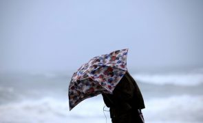 Temperaturas descem e chuva regressa mas só na 6.ª feira no Norte e Centro