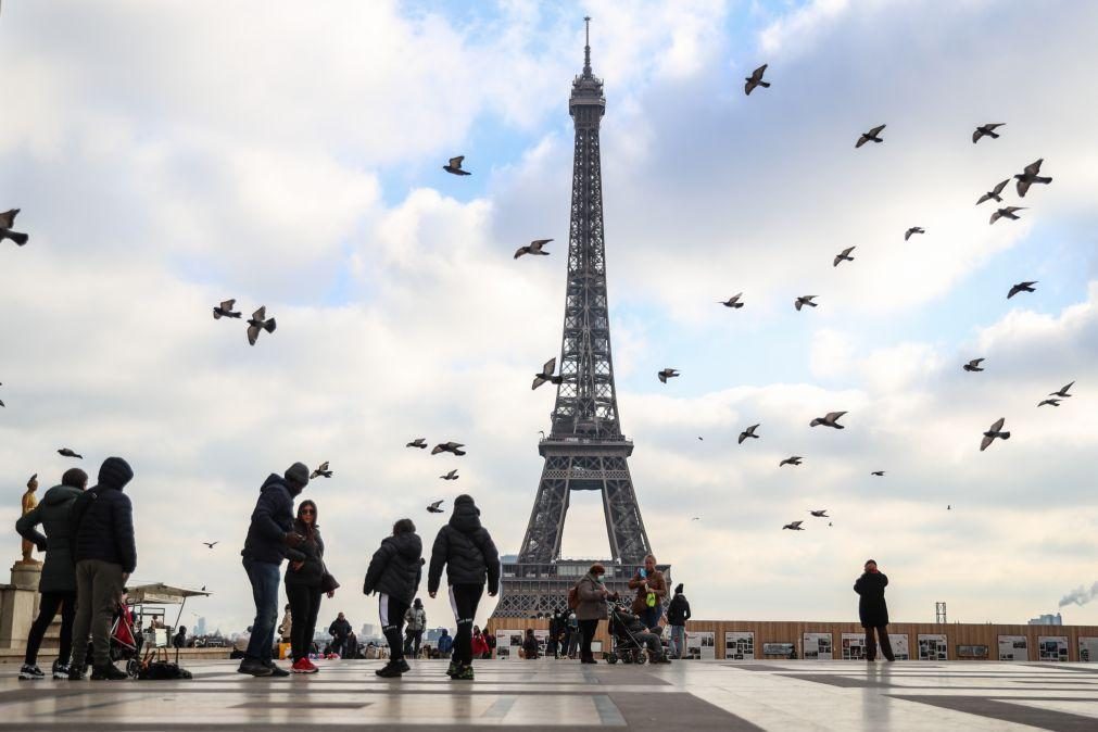 França tem finalmente Governo que já é contestado