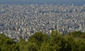 Israel mantém ataques aéreos contra o Líbano