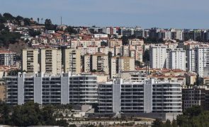 Euribor cai a três e seis meses e sobe a 12 meses