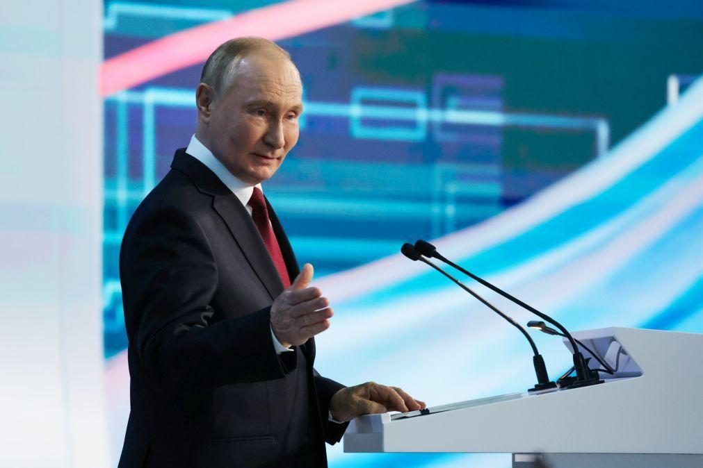 Putin promete cumprir objetivos militares na Ucrânia