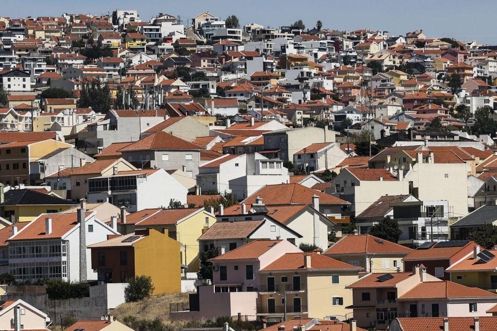 Lisboa volta a pressionar Governo sobre verbas para habitação