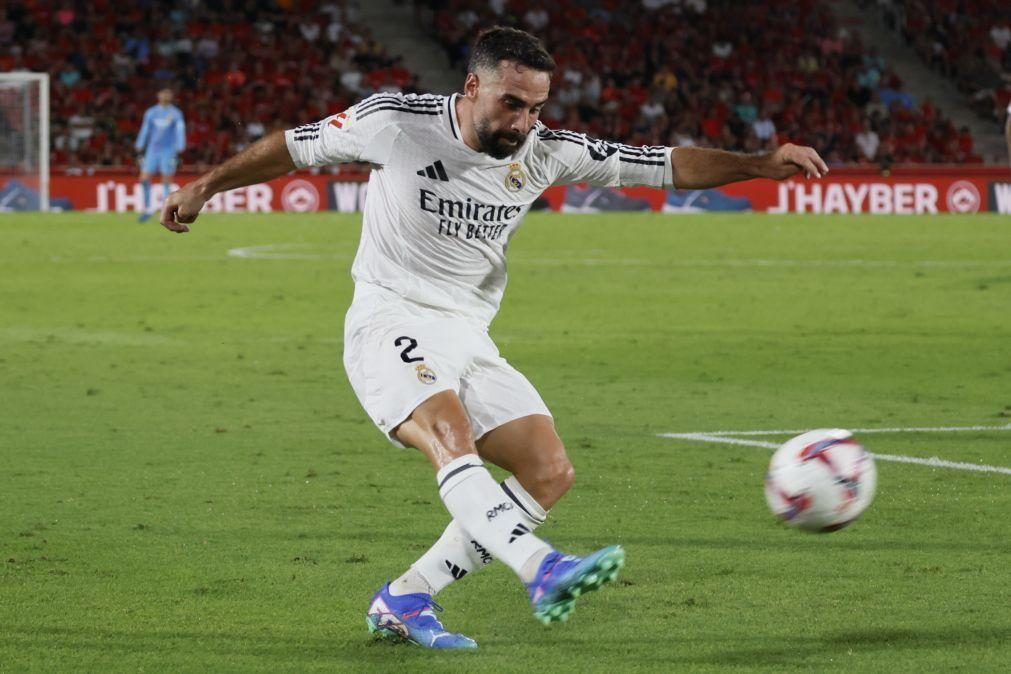 Carvajal renova com Real Madrid até 30 de junho de 2026