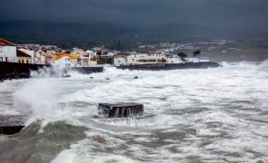 Marinha e Autoridade Marítima alertam para agravamento da agitação marítima nos Açores