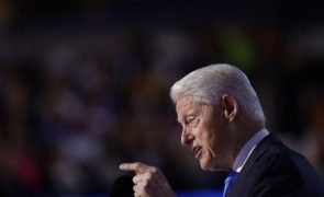 Bill Clinton entra na campanha em apoio a Kamala Harris