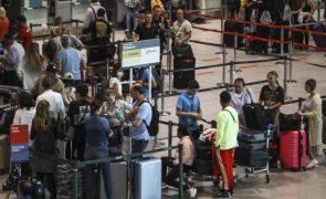 Passageiros nos aeroportos nacionais aumentam 4,5% até agosto para 47.496 milhões