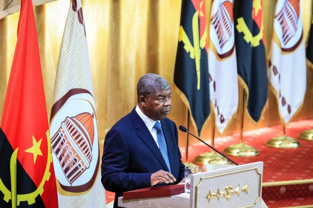 Angola quer devolução de quase 2.000 milhões de dólares de vários países, incluindo Portugal