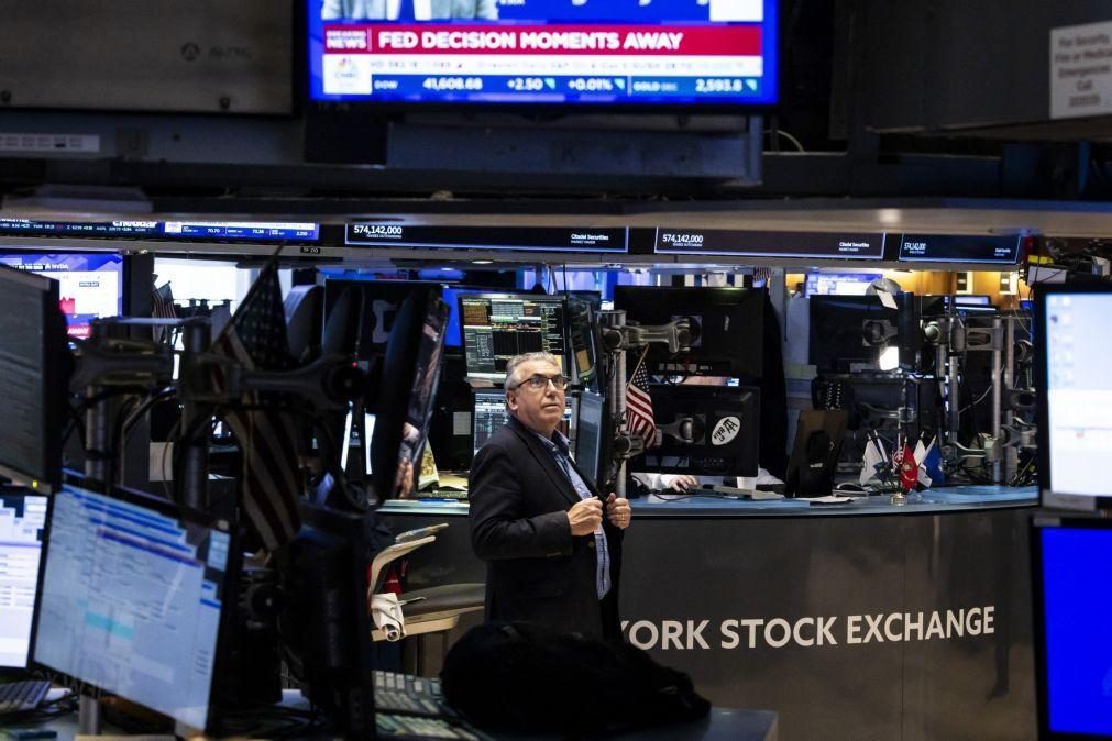 Wall Street fecha em alta com contributo do nuclear e recorde do Dow Jones