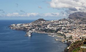 Catorze pessoas retiradas de três prédios no Funchal devido a colapso num edifício devoluto