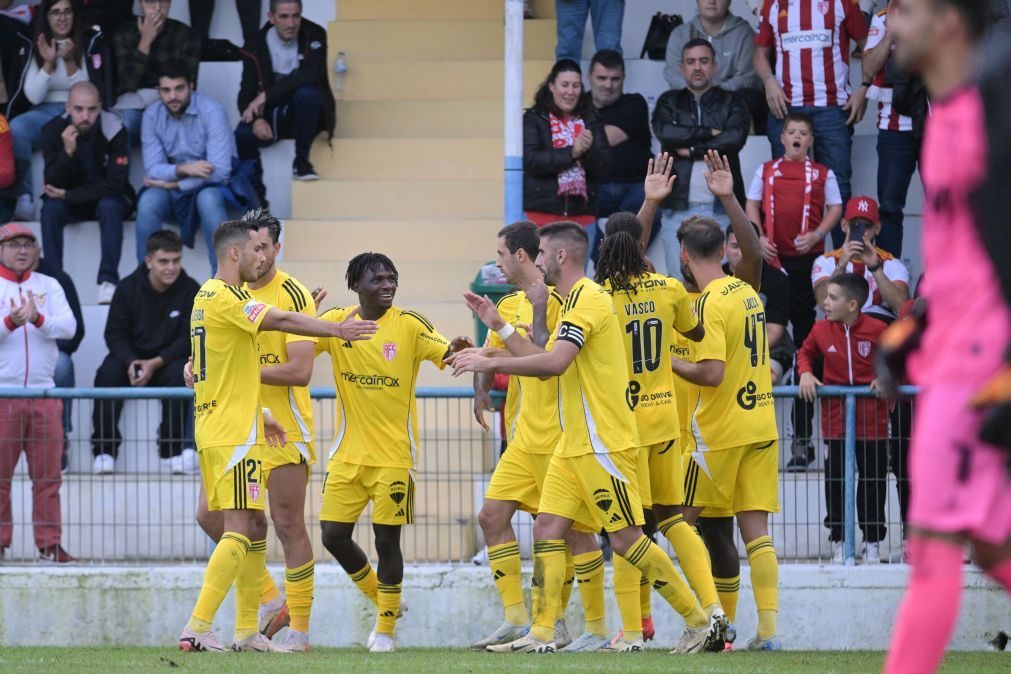 Segunda parte forte do AVS dá vitória diante do Sandinenses na Taça de Portugal