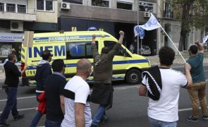 Técnicos de emergência pré-hospitalar em greve às horas extra a partir de dia 30