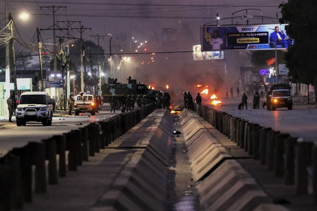 Pneus a arder e disparos na Avenida Joaquim Chissano em Maputo