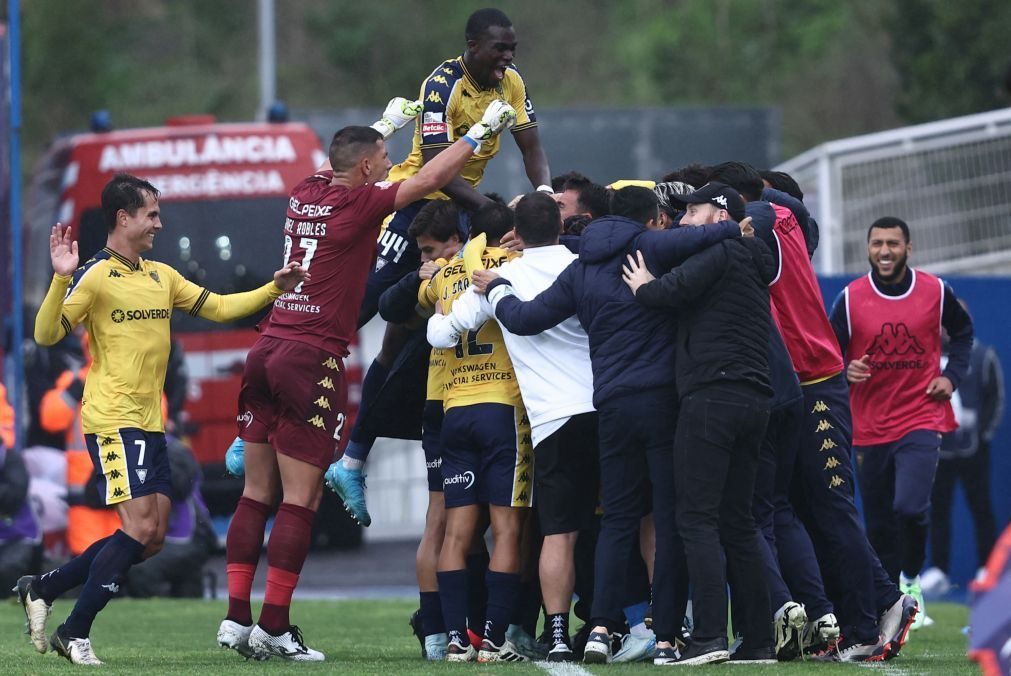 Estoril Praia regressa às vitórias ao golear na receção ao Arouca