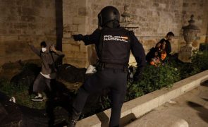 Confrontos em Valência entre manifestantes e polícia