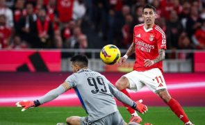 Benfica goleia FC Porto e aproxima-se do 2.º lugar