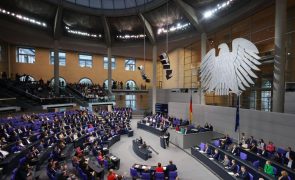 Mais de 100 deputados alemães pedem proibição do partido de extrema-direita AfD